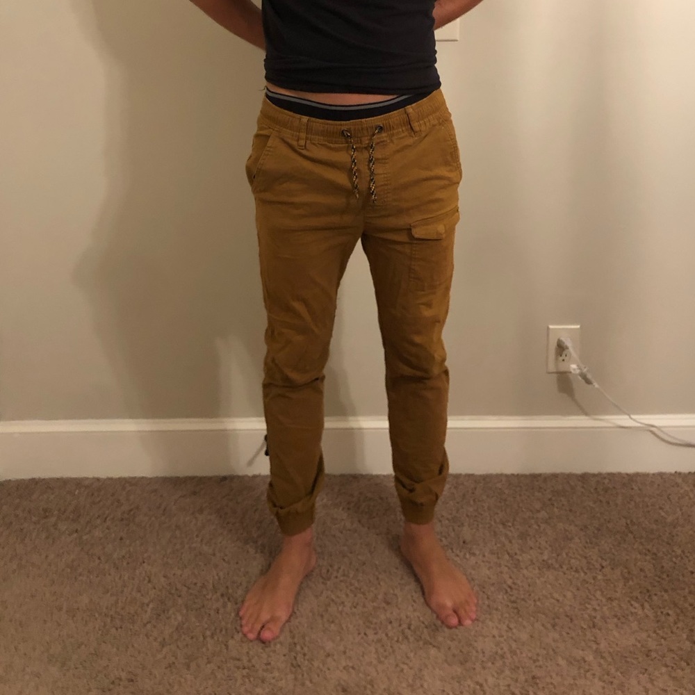 Red camel dark brown joggers